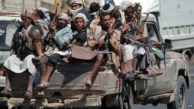 Gobierno y rebeldes firman acuerdo para poner fin a crisis en Yemen