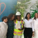 17 mujeres se gradúan de maestras constructoras en RD