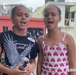 Gemelas dominicanas cautivan con su talento y carisma (video)