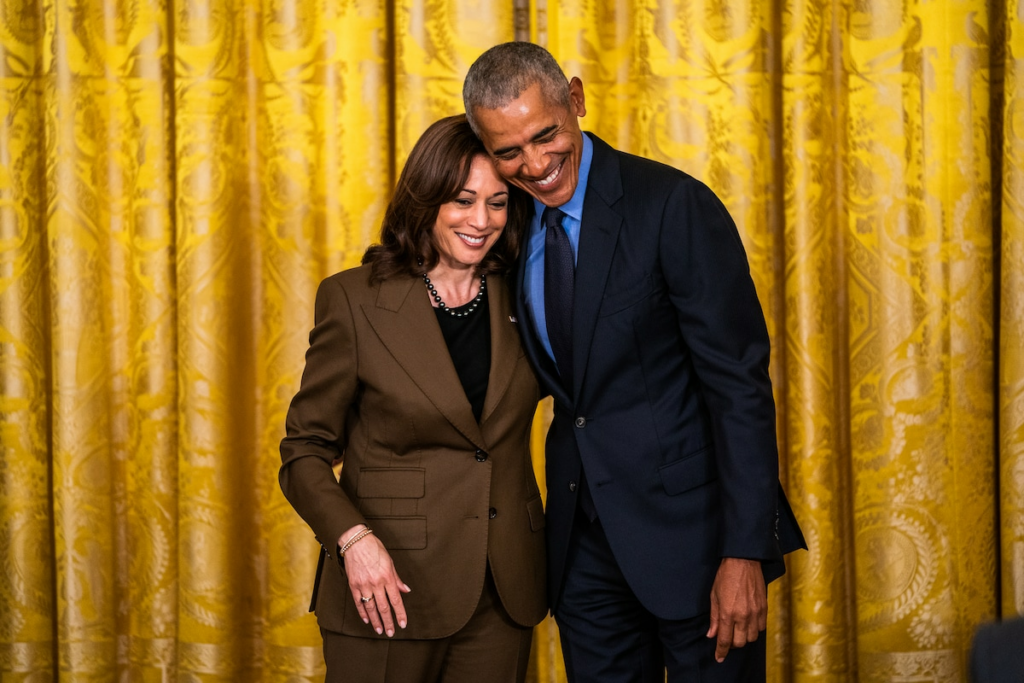 Los Obama Respaldan a Kamala Harris en su Carrera Presidencial