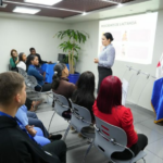 Dra. Tammy Toribio Rivera imparte conferencia sobre Nutrición durante la Lactancia en la Autoridad Portuaria Dominicana