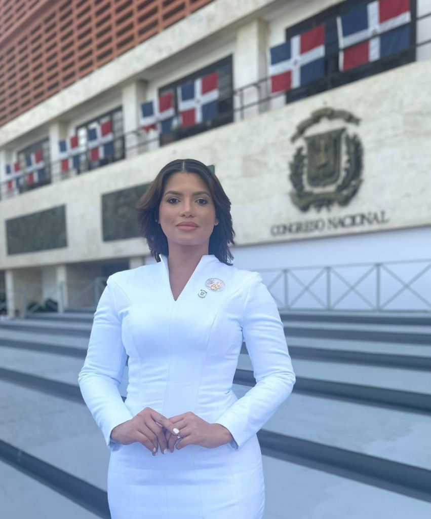 Kimberly Taveras llega a la cámara de Diputados con la misión de legislar para mejorar la vida de los dominicanos más vulnerables.