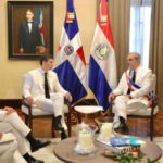 Presidente Abinader se reúne con su homólogo de Paraguay, Santiago Peña