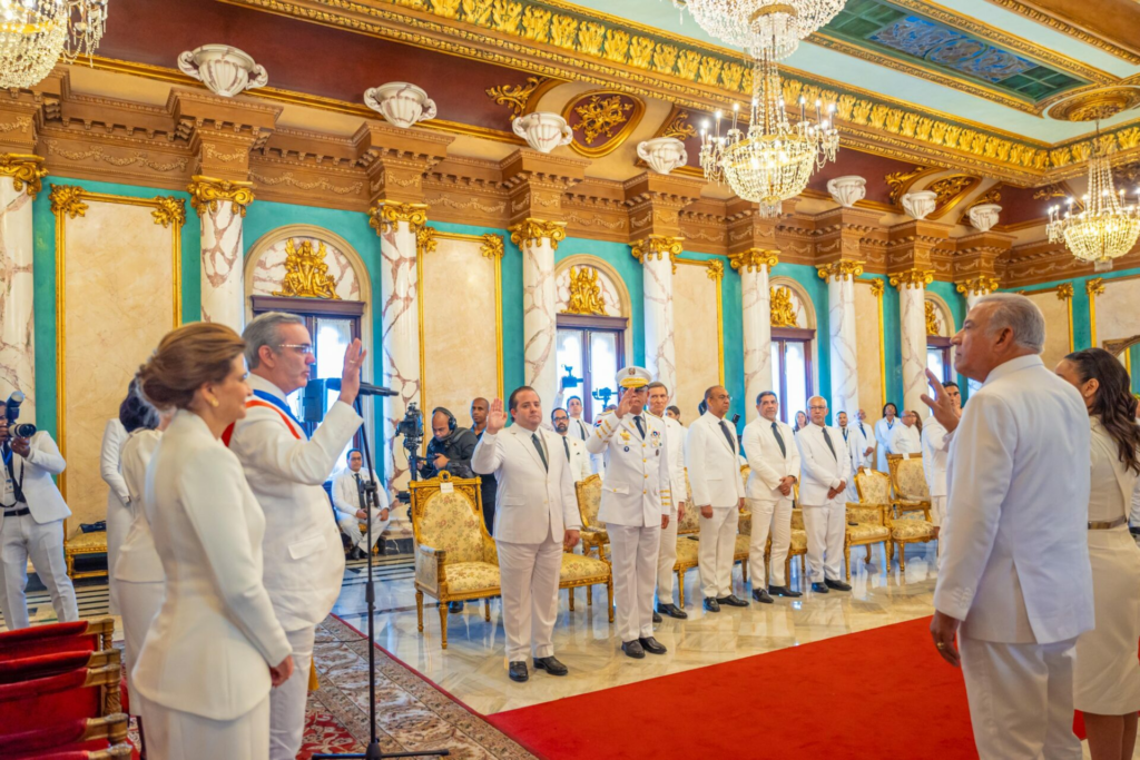 Presidente Abinader juramenta Gabinete de Gobierno para su segundo mandato