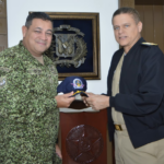 Comandante general de la Armada recibe la visita del agregado militar de la República de Colombia en República Dominicana