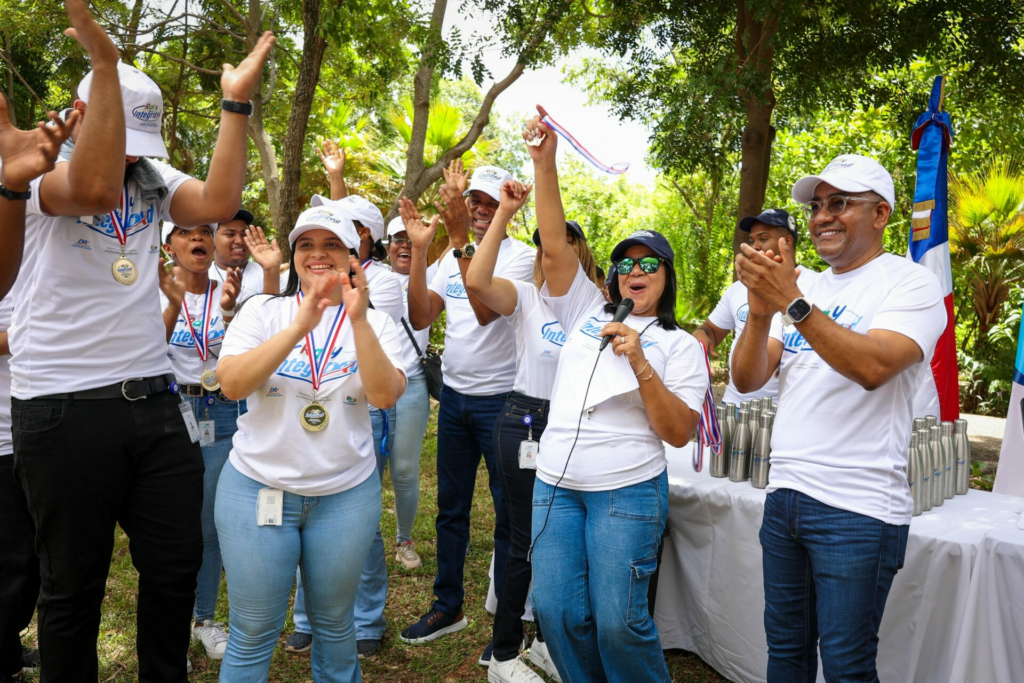 DA promueve la transparencia y ética  en Rally por la Integridad