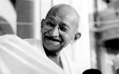 5 enseñanzas positivas de Gandhi para celebrar su aniversario