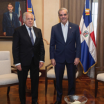 Presidente Abinader recibe en el Palacio Nacional al secretario general de la Organización de los Estados Americanos (OEA), Luis Almagro.