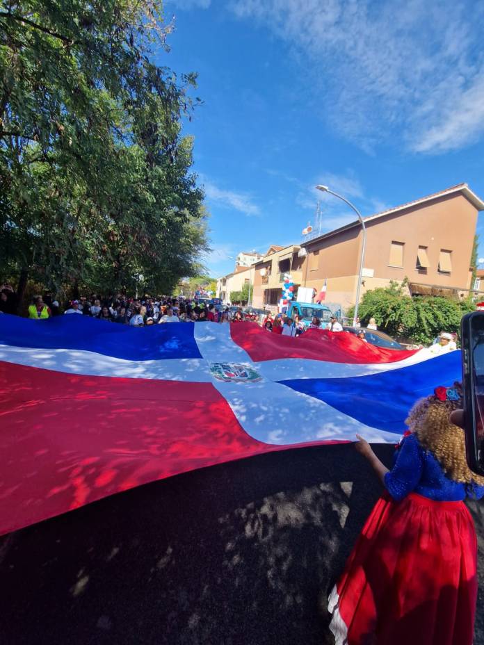 Roma se viste de dominicanidad con la tercera edición de la Parada Dominicana en Italia