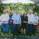 Hecmilio Galván resalta importancia de la caficultura dominicana FEDA beneficia a caficultores dentro del Plan Salvando Las Montañas.